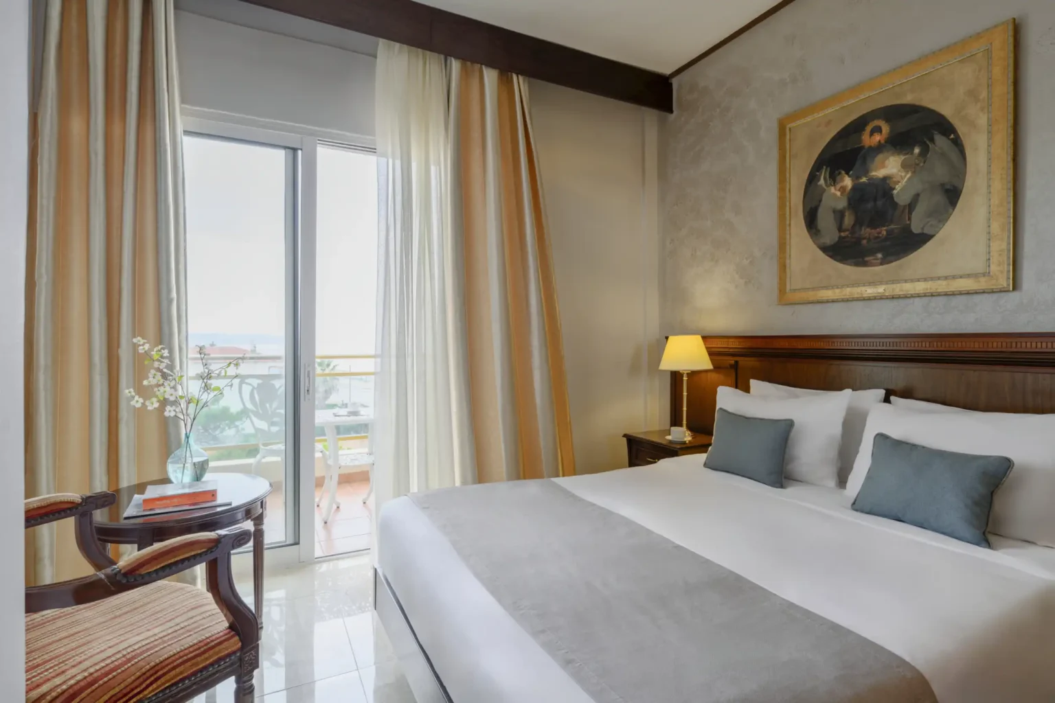 Standard Single Room with Side Sea View (1)