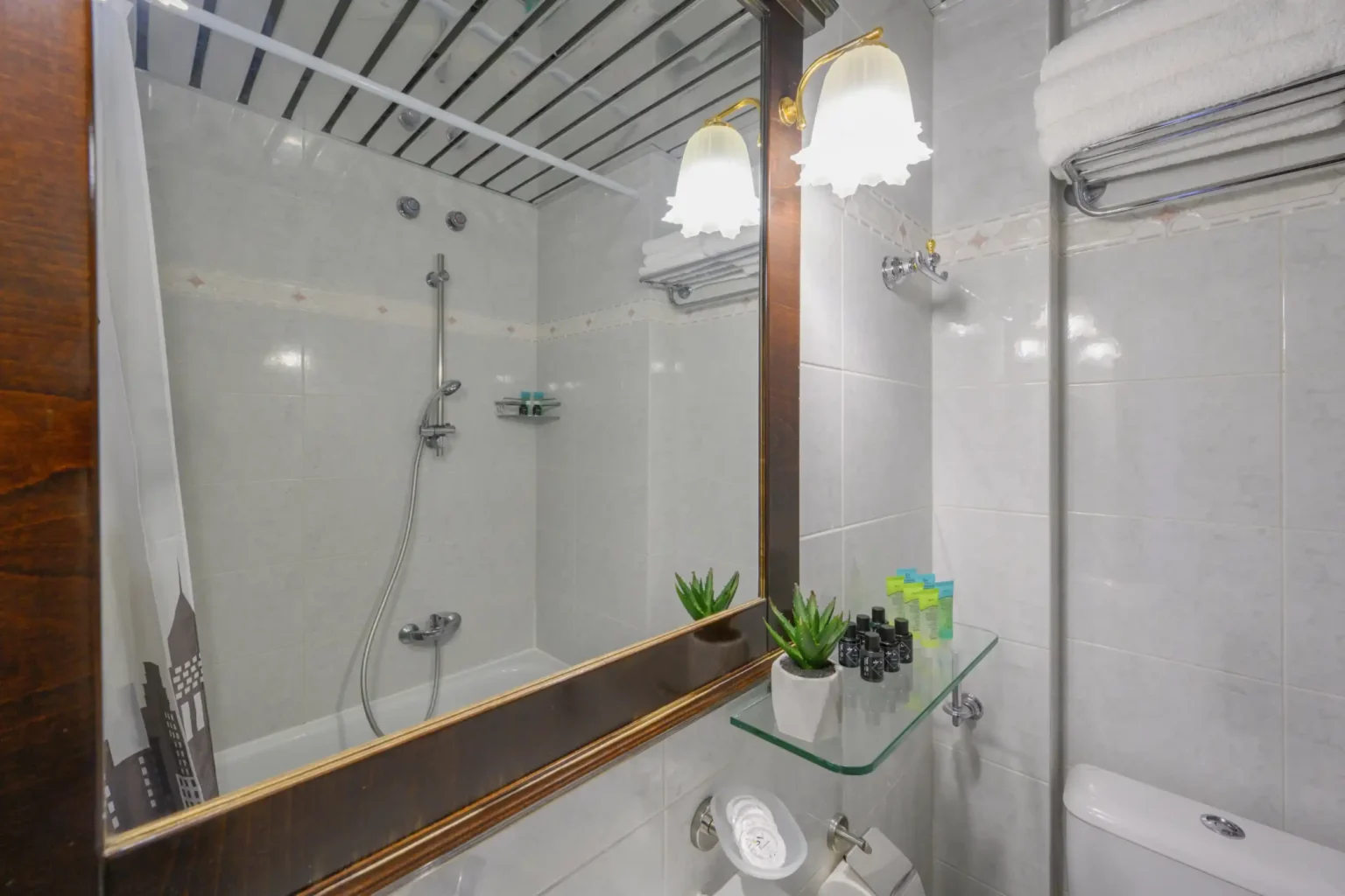 Standard Triple Room Side Sea View (6)