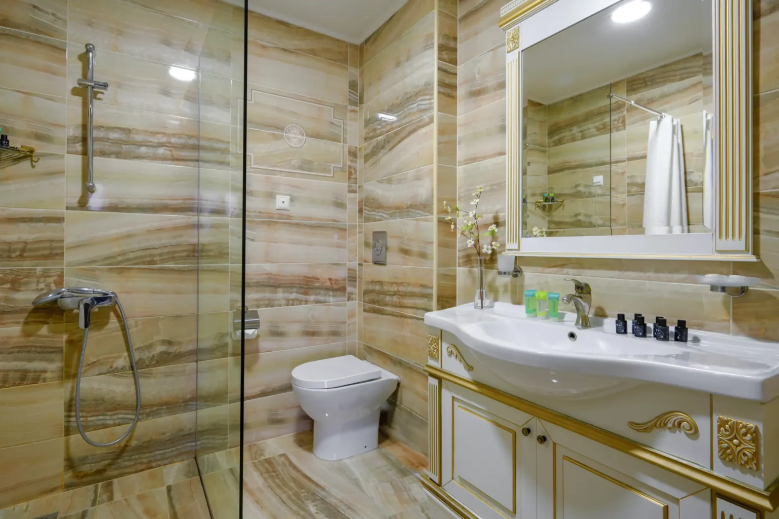 Superior Triple Room with Side Sea View (5)